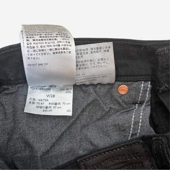 Levi’s Premium Wedgie Fit Women’s Jeans | Black | Cut-Off Hem | 28 - Picture 15 of 15